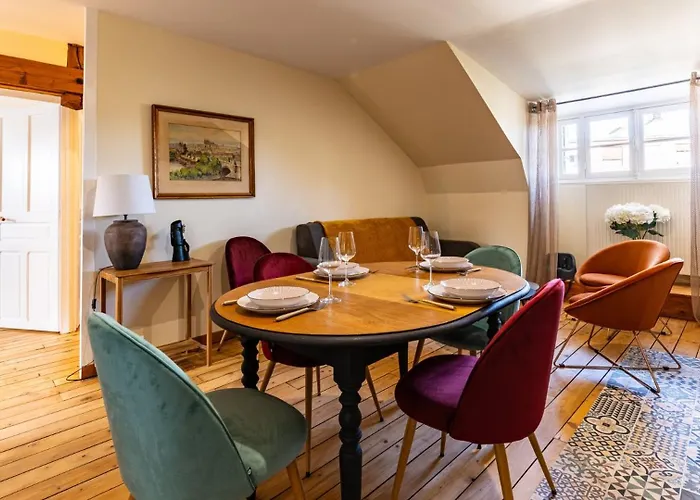 Rude - Retro Chic Lejlighed Dijon